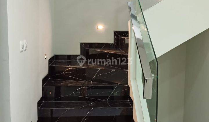 Rumah Baru Gress Modern Minimalis Tpr Citraland Surabaya Barat 2