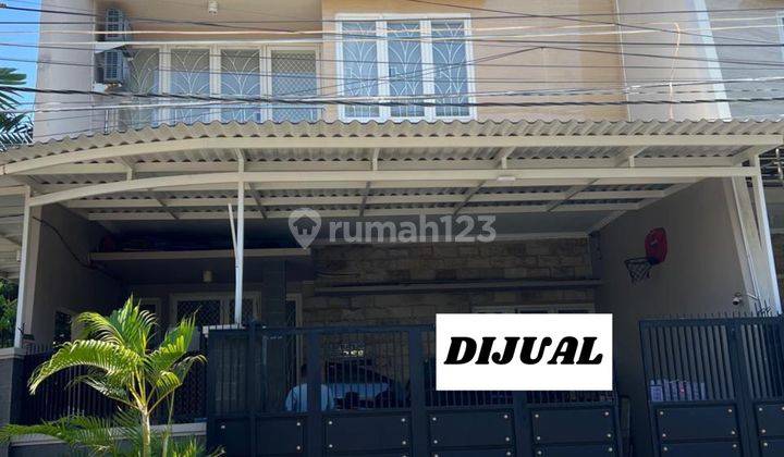 Rumah 2 Lantai Modern Minimalis Sutorejo Utara Surabaya Timur 1