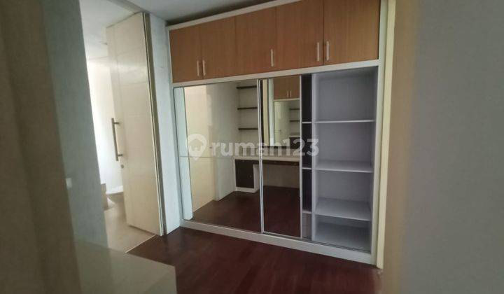 Rumah Modern Minimalis Siap Huni Citraland Utama Surabaya Barat 2