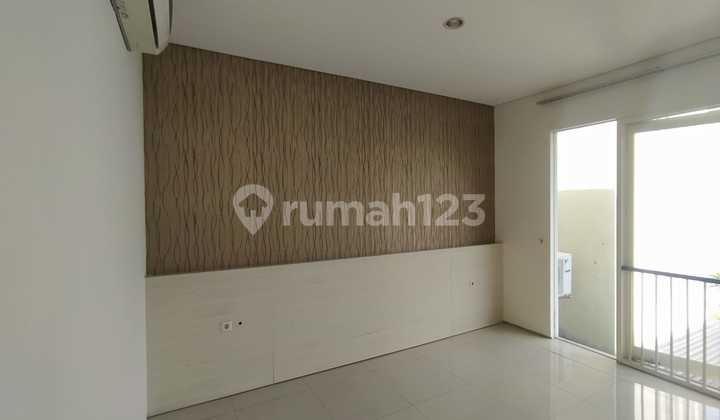 For Quick Sale Royal Park Citraland West Surabaya House 2