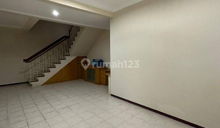 Dijual Cepat Rumah Villa Valensia Surabaya Barat 2