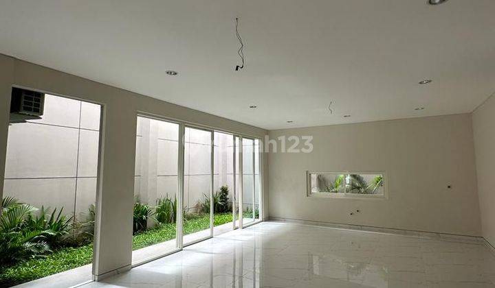 Dijual Rumah Baru Gress Modern Minimalis Siap Huni Citraland Utama Surabaya Barat 2