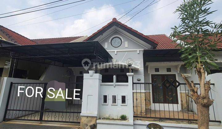 tampak depan rumah siap huni murah graha