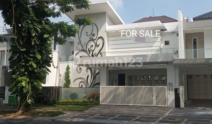 For Quick Sale: Main Road House in Royal Residence, West Surabaya