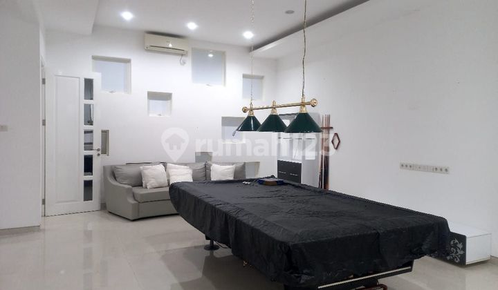 For Quick Sale: Main Road House in Royal Residence, West Surabaya 2