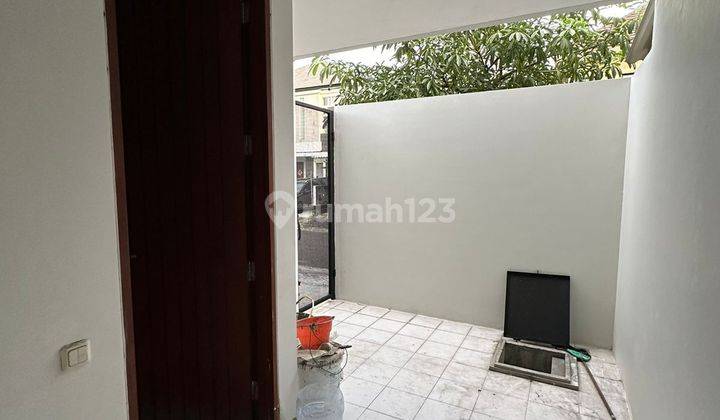 Dijual Cepat Murah Rumah 2 Lantai Graha Famili Surabaya Barat 2