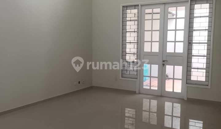 Ready-to-Occupy Minimalist 2-Story House in Citraland Utama, West Surabaya 2