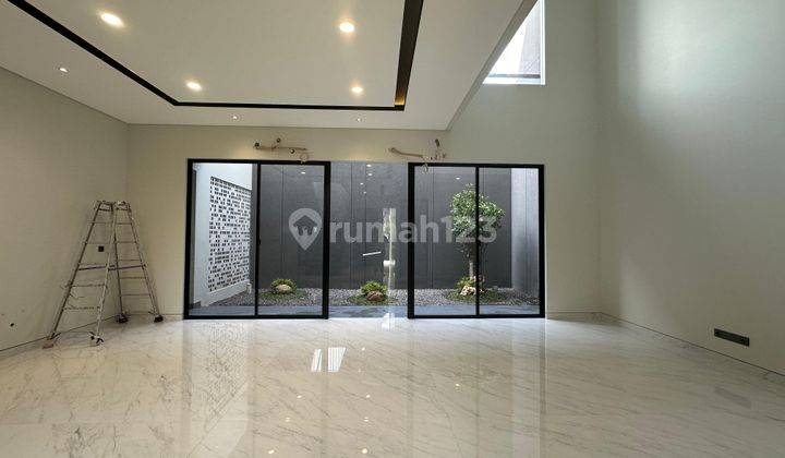 Rumah Baru Gress Modern Minimalis Citraland Utama Surabaya Barat 2