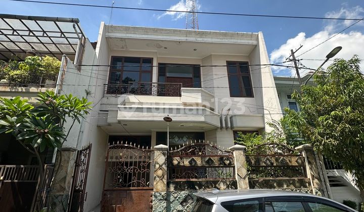 Lokasi Strategis Minimalis! Simpang Darmo Permai Selatan Surabaya