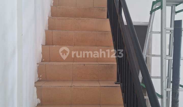 Hurry Up, 2 Adjacent Shop Houses Cheap on Raya Petiken Driyorejo Gresik Hurry Up, 2 Adjacent Shop Houses Cheap on Raya Petiken Driyorejo Gresik