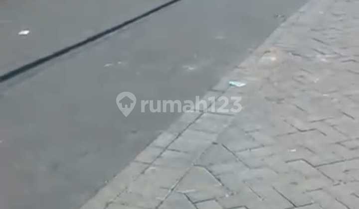 For Rent: Land and Building for Large Business in Sedati Gede, Sidoarjo. For Rent: Land and Building for Large Business in Sedati Gede, Sidoarjo.