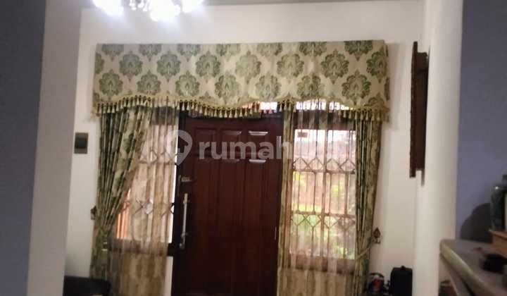 Rumah Klasik 2 Lt Siap Huni Taman Pondok Indah Wiyung Surabaya 2