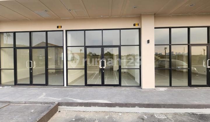 For Rent 3-Story Shop House Vittorio Citraland Wiyung West Surabaya 2