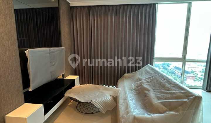 For Rent New Luxurious Apartment Fresh Ciputra World West Surabaya