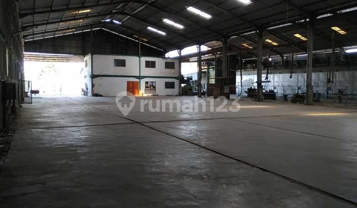 For Rent: Well-Maintained Ex-Factory Warehouse, Strategic Location in Gedangan, Sidoarjo For Rent: Well-Maintained Ex-Factory Warehouse, Strategic Location in Gedangan, Sidoarjo