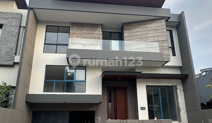 Rumah Modern Minimalis Baru Gress Split Level Pakuwon Surabaya Rumah Modern Minimalis Baru Gress Split Level Pakuwon Surabaya