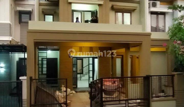 Disewakan Rumah 2 Lantai Siap Huni Central Park A Yani Surabaya 1