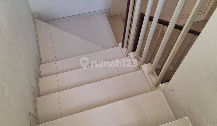 Rumah Dekat Club House Prambanan Residence Surabaya Barat 2