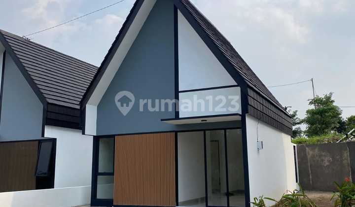 Rumah Ready dengan 2 Carport di Mijen Semarang