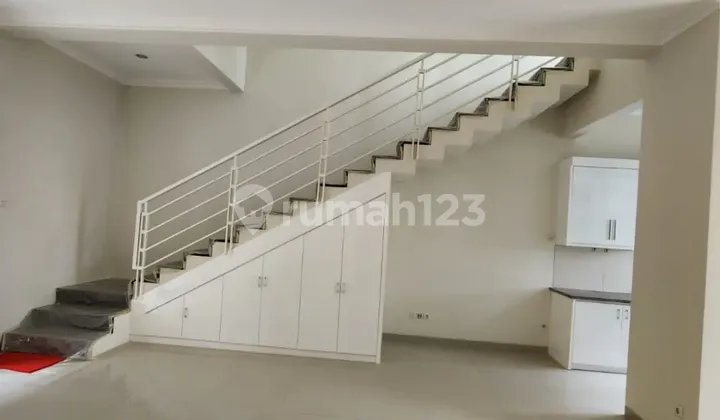 Rumah Murah Siap Huni Taman Puspa Raya Citrand Surabaya Barat 4
