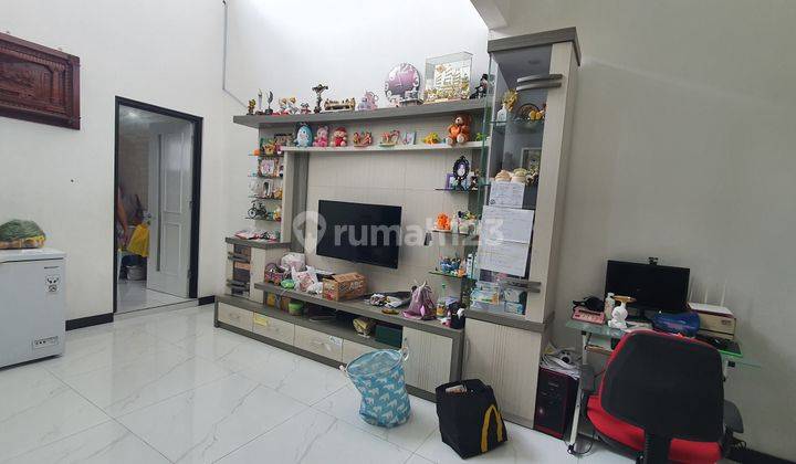 Rumah Mewah Klasik Siap Huni Raffles Garden Surabaya Barat 2