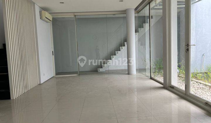 Rumah Minimalis Siap Huni Queenstown Citraland Surabaya Barat 2