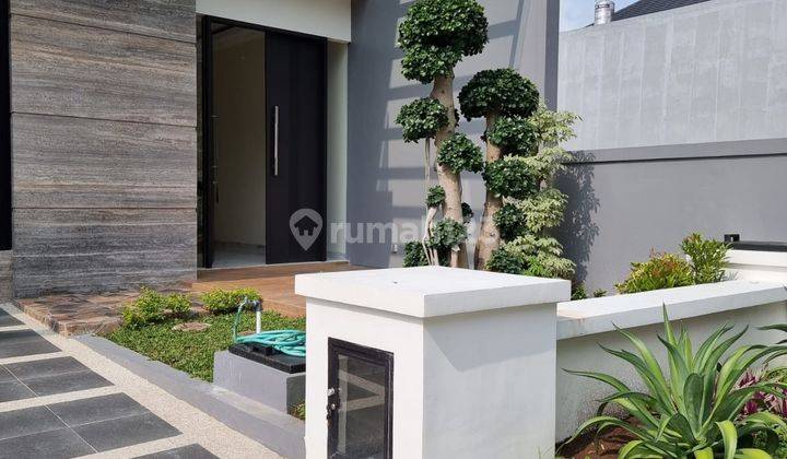 Rumah Minimalis High Quality Luxury Design Villa Taman Telaga Citraland Surabaya Barat 1