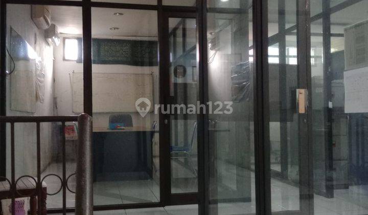 Rumah Komersial Lokasi Strategis Raya Mulyosari Surabaya  2