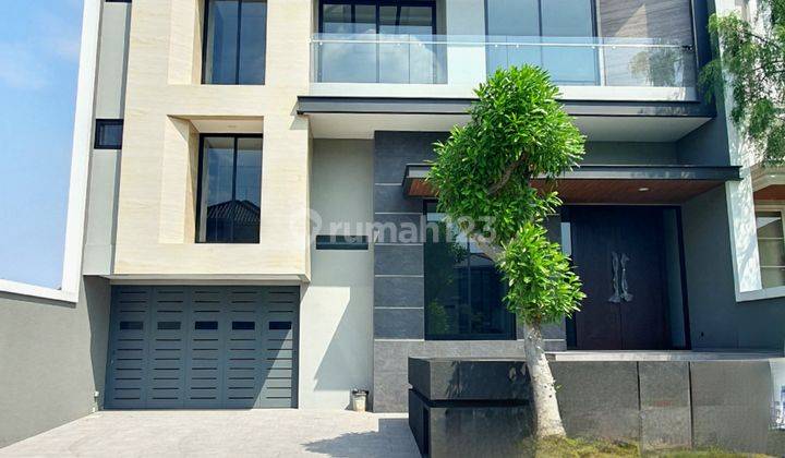 Rumah Baru Gress Siap Huni Waterfront Citraland Surabaya Barat.  1