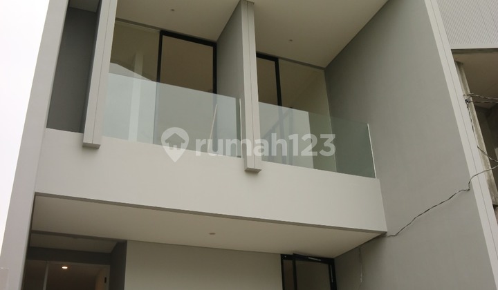 Rumah Baru Gress Minimalis Graha Green Garden Surabaya