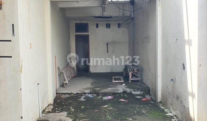 Rumah dan Gudang Need Renove Double Way Raya Tengger Kandangan Benowo Surabaya 2