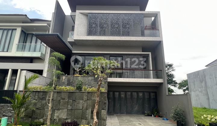 Brand New Super Luxury Home 3 Floors Furnished Waterfront Cotraland West Surabaya
