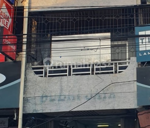 Baliwerti Shophouse Strategically Located and Bustling in the Center of Surabaya City