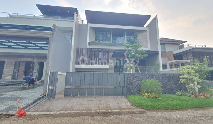 Rumah Baru Semi Furnish Bukit Golf International Citraland Surabaya Barat  1