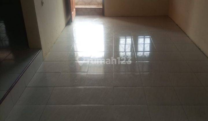 Rumah Bagus Semi Furnished SHM di Genuk, Semarang 5