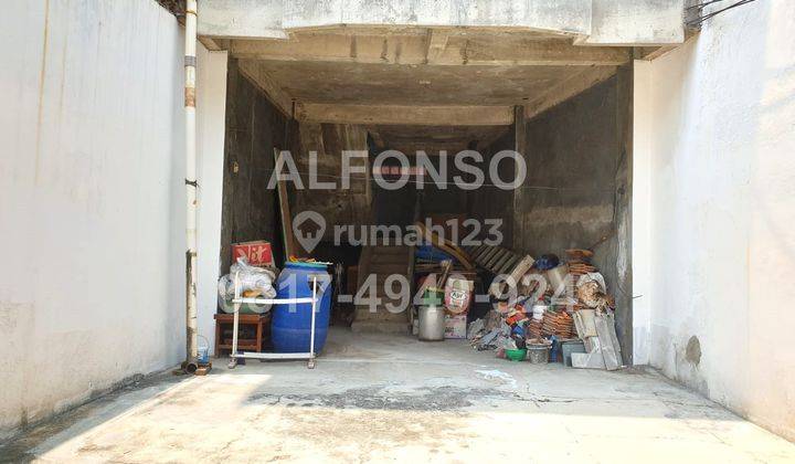 Rumah Hitung Tanah Jl Karang Anyar Cocok Untuk Kost 10