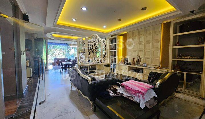 Townhoue Springhill Kemayoran Furnished View Golf Unit Langka 1