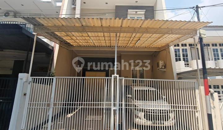 Rumah Minmalis Sunter Bisma Hadap Taman Parkir Lega Rumah Minmalis Sunter Bisma Hadap Taman Parkir Lega