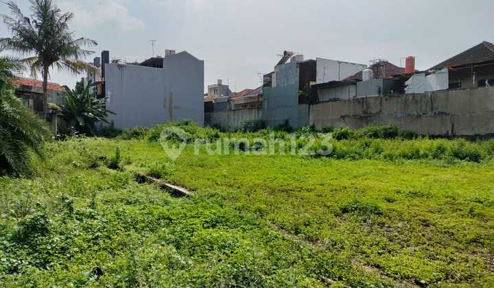 Plot on Jl Surya Wijayakusuma, Taman Ratu, Suitable for Padel Sports, Tennis, Flood-Free.