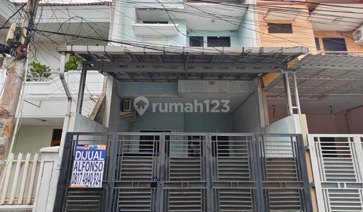 Rumah 3LT Kondisi Rapi Jl Teratai Tomang Siap Huni 1