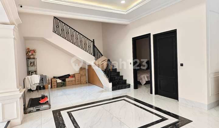 Sunter Paradise Agung Jaya West Agung Permai 3-story American Classic House