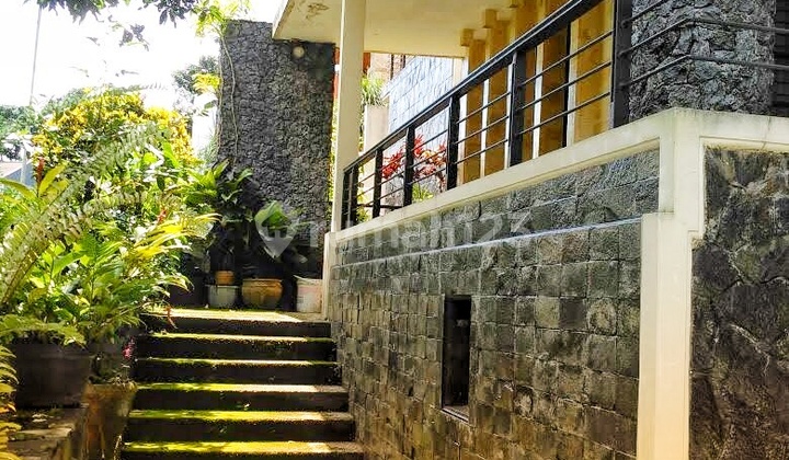 Rumah Asri Modern Minimalis Di Komplek Prv Setiabudi Bandung