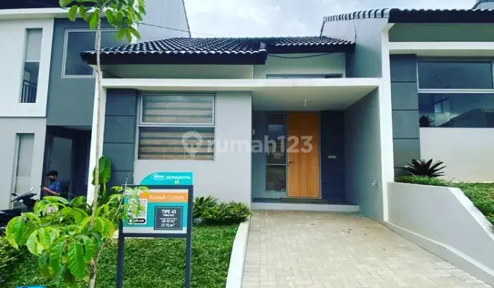 Dijual Rumah Cantik di Perumahan Istana Regency Jatinangor 1