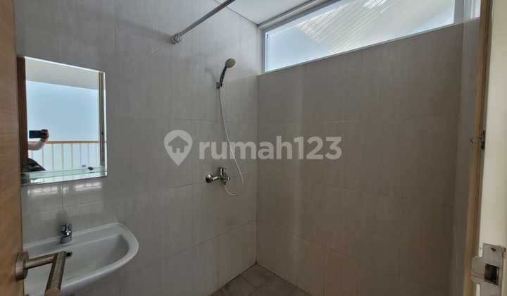 2-Story Mountain View House in Budi Indah Complex, Bandung 2