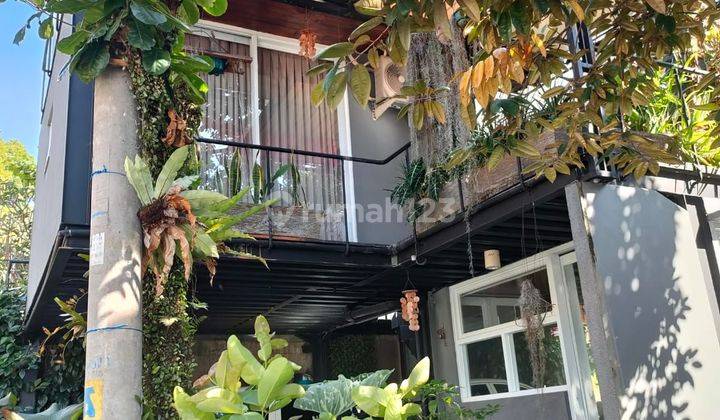 Rumah bergaya Villa Sejuk dan Nyaman di Sayap Cikutra 1