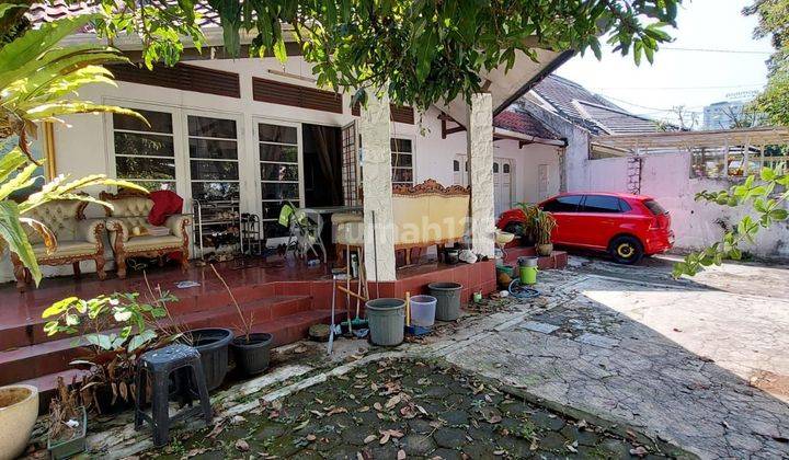 Rumah Heritage Strategis di Sayap Dago Bandung  1