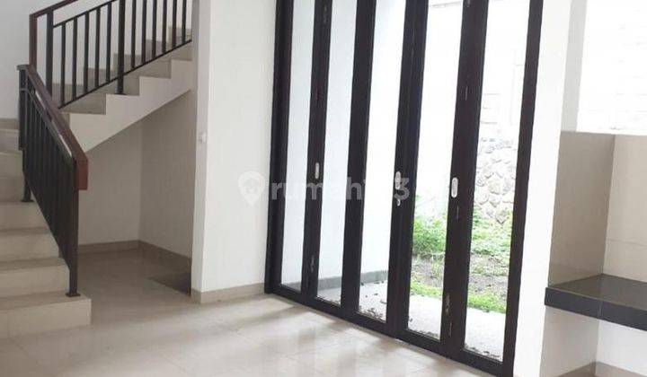 Rumah 2 Lantai Komplek Duta Vista Sayap Setraduta Bandung Utara 2