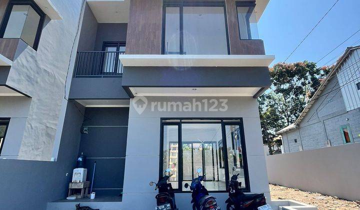 Rumah Baru 2 Lantai Posisi Hook Belakang Setraduta Bandung Utara  1