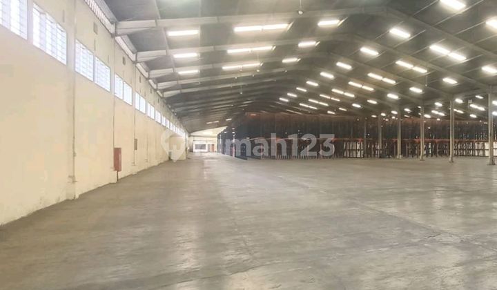 Disewakan Pabrik / Gudang Besar Siap Pakai Di Bandung Disewakan Pabrik / Gudang Besar Siap Pakai Di Bandung