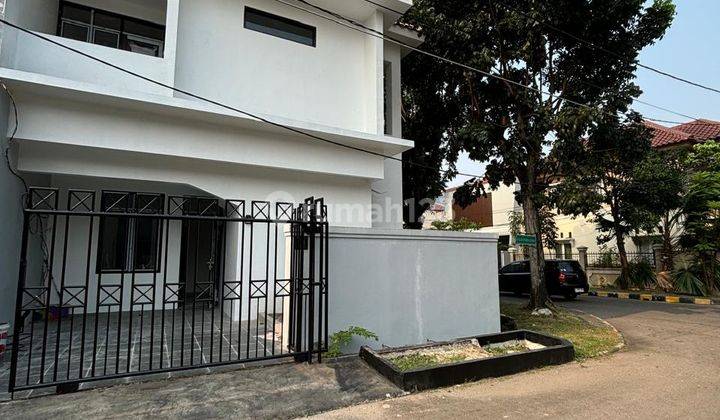 Dijual Rumah Hoek Brand New Bangunan Mandiri Sektor 6 Gading Serpong 1